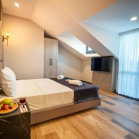 Hotel Comfort Point Three