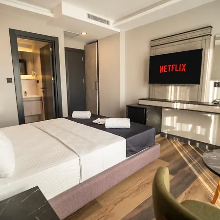 Modernlux Hotel