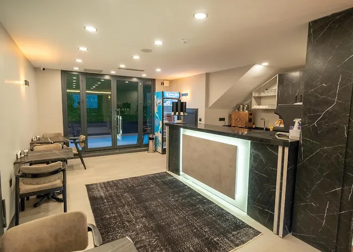 Modernlux Szálloda *