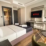 Modernlux Hotel