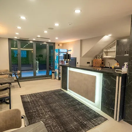 Modernlux Hotel *